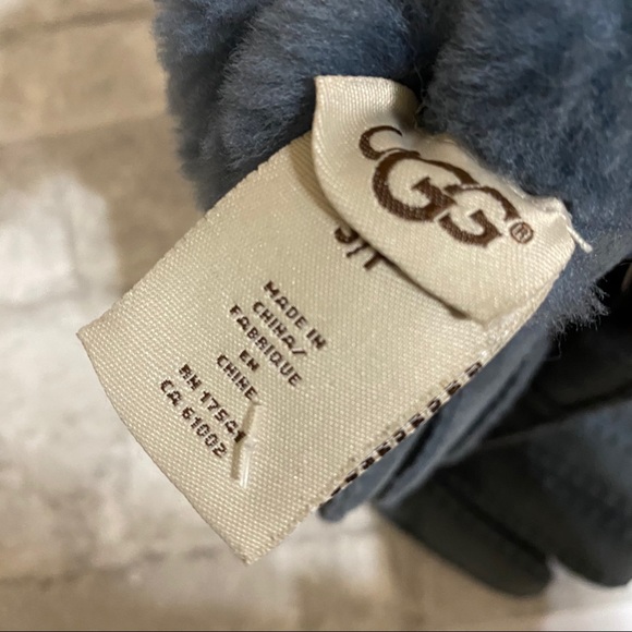 Ugg Shearling & Suede Gloves - Picture 4 of 9